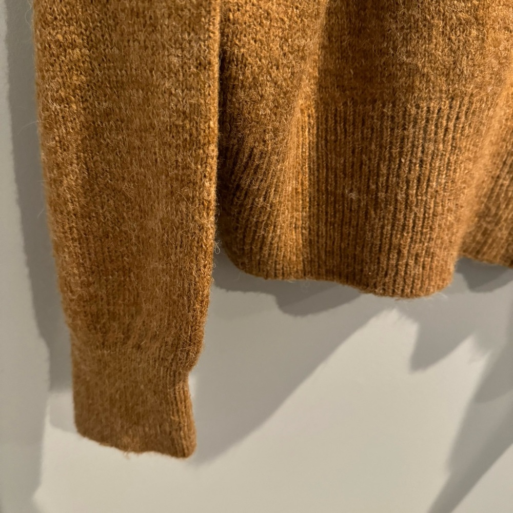 NEW Mango Knitted Sweater with Should Pads in Brown, Size S - Picture 8 of 11